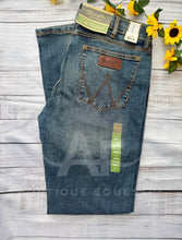 Charger l'image dans la galerie, Wrangler | Retro Limited Edition Slim Straight Bozeman