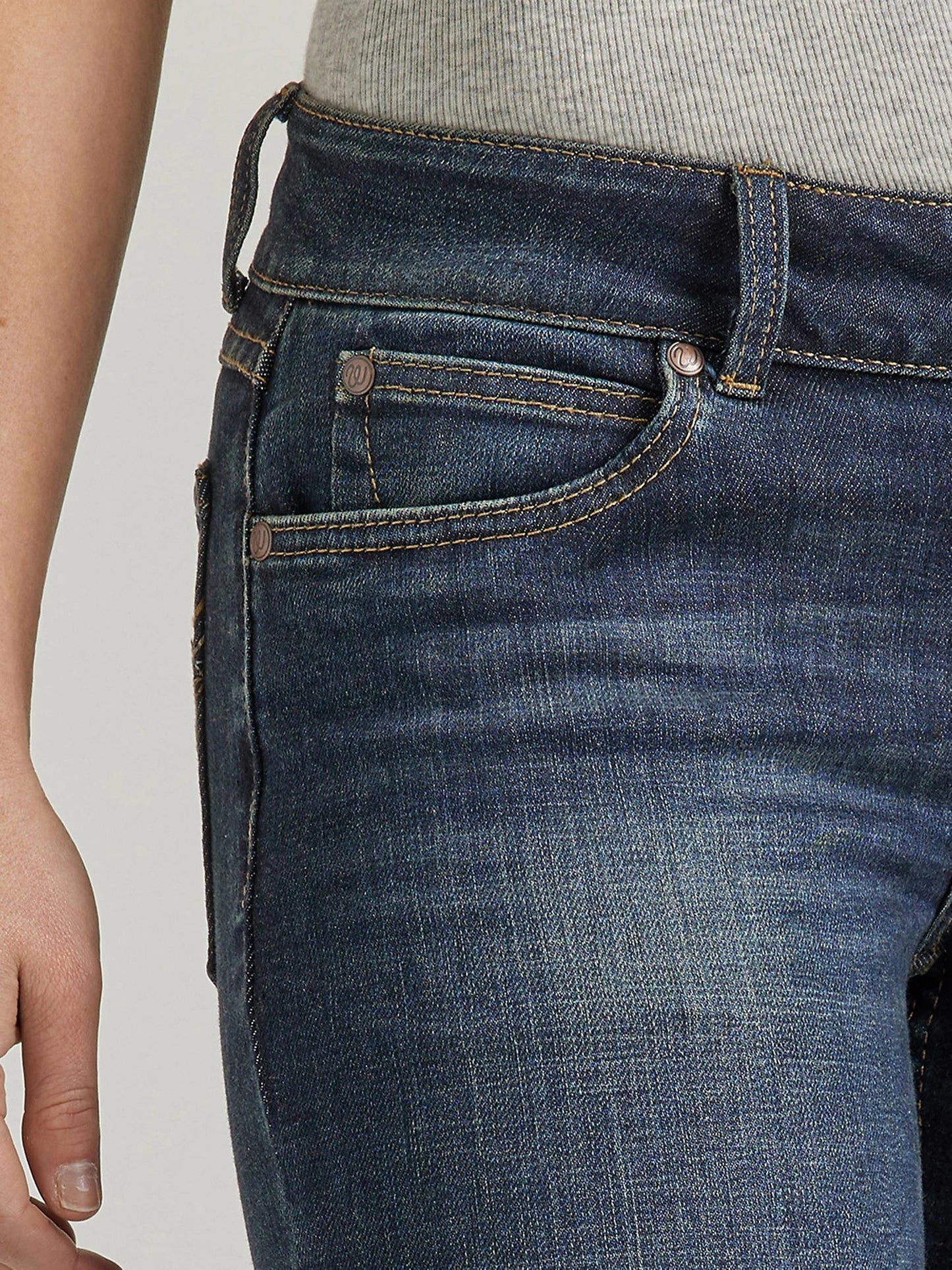 Wrangler | Retro Mae Gayle | 35x32