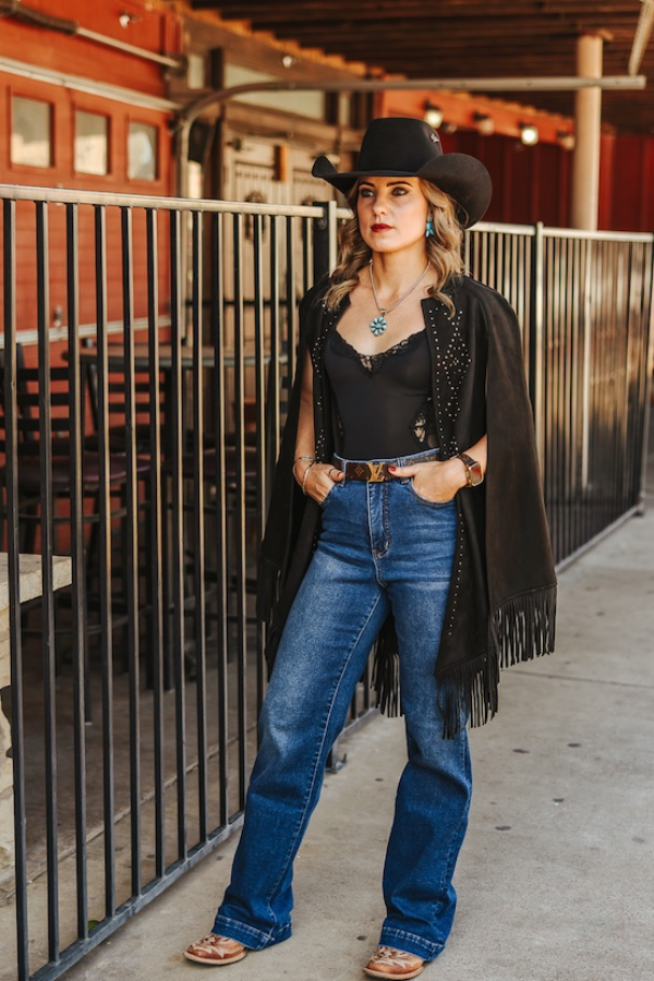 L&B | Logo Dark Flare