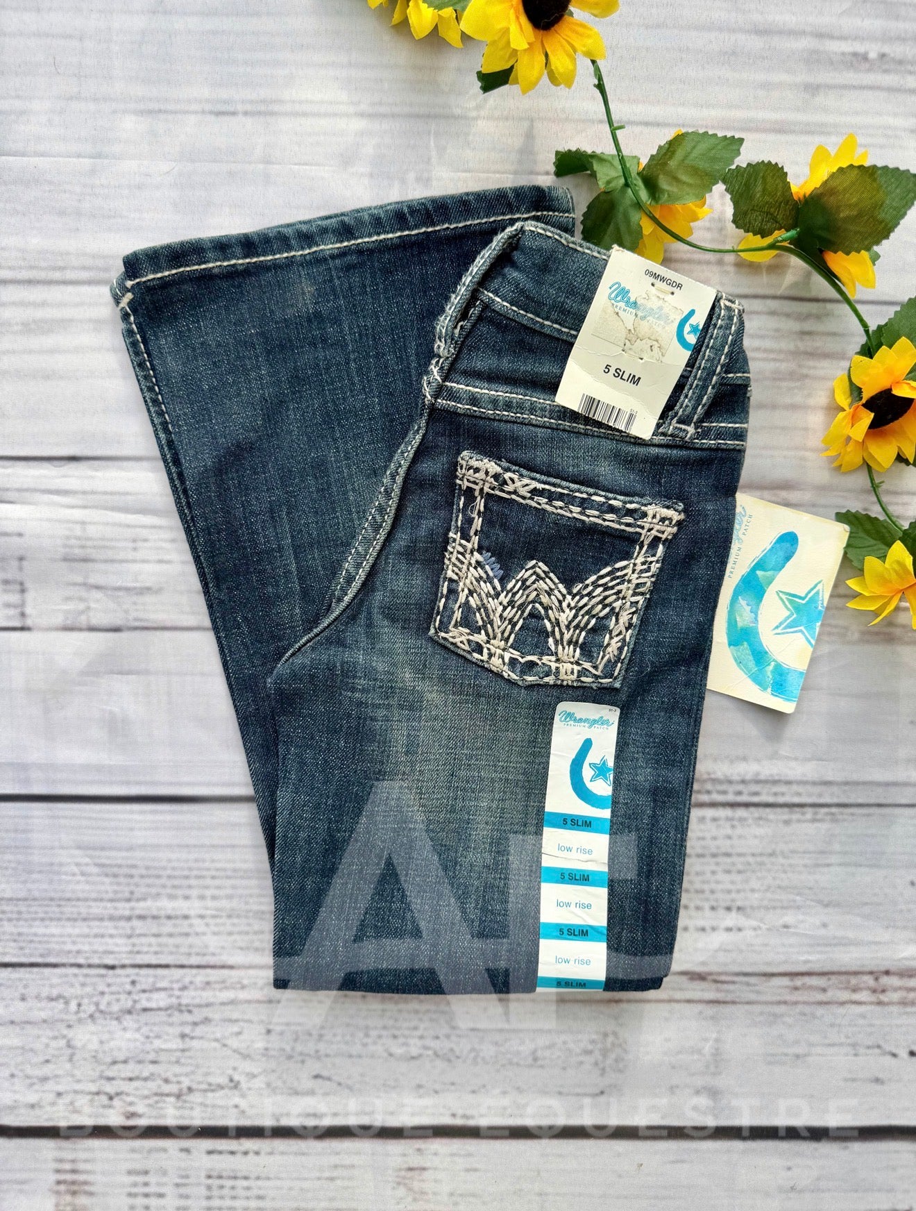 Wrangler | Retro | 5