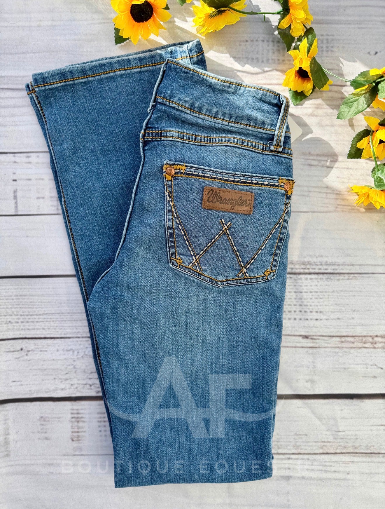 Wrangler | Retro Mae Dallas | 1x32