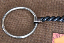 Load the image into the gallery, Mors | Loose Ring Twisted
