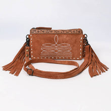 Charger l&#39;image dans la galerie, Sacoche à Bandoulière | Tan Embroidery &amp; Tooled Leather Accent
