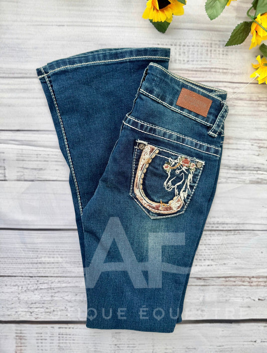 Shyanne | Horseshoe | 6