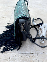 Charger l&#39;image dans la galerie, Sac à bandoulière | The Lexie Noir &amp; Turquoise
