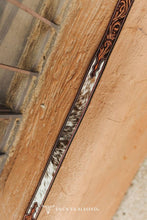 Load the image into the gallery, BIENTÔT DISPONIBLES | Ceinture | Vache Tooled Cuir
