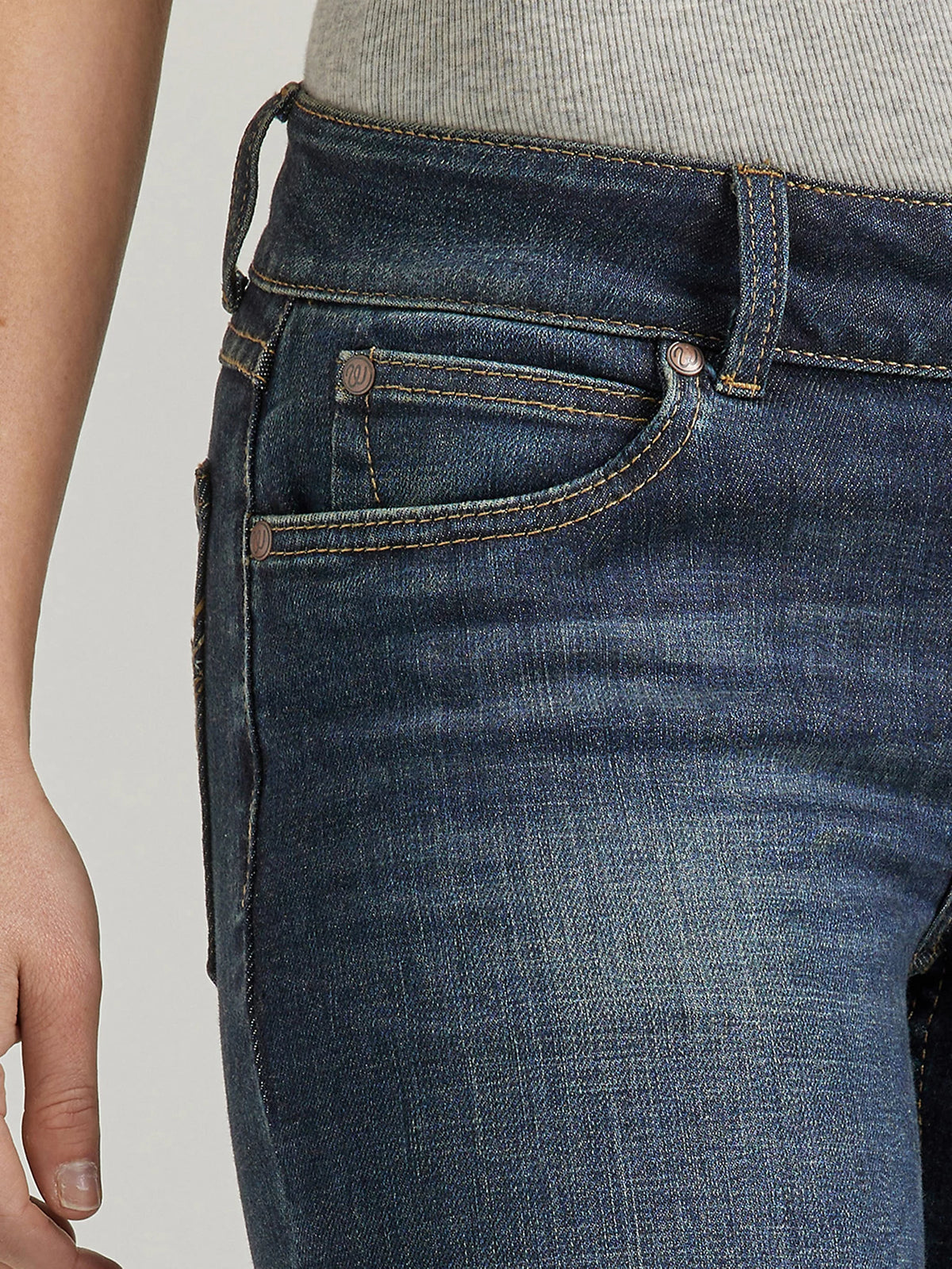 Wrangler | Retro Mae Gayle | 32x32