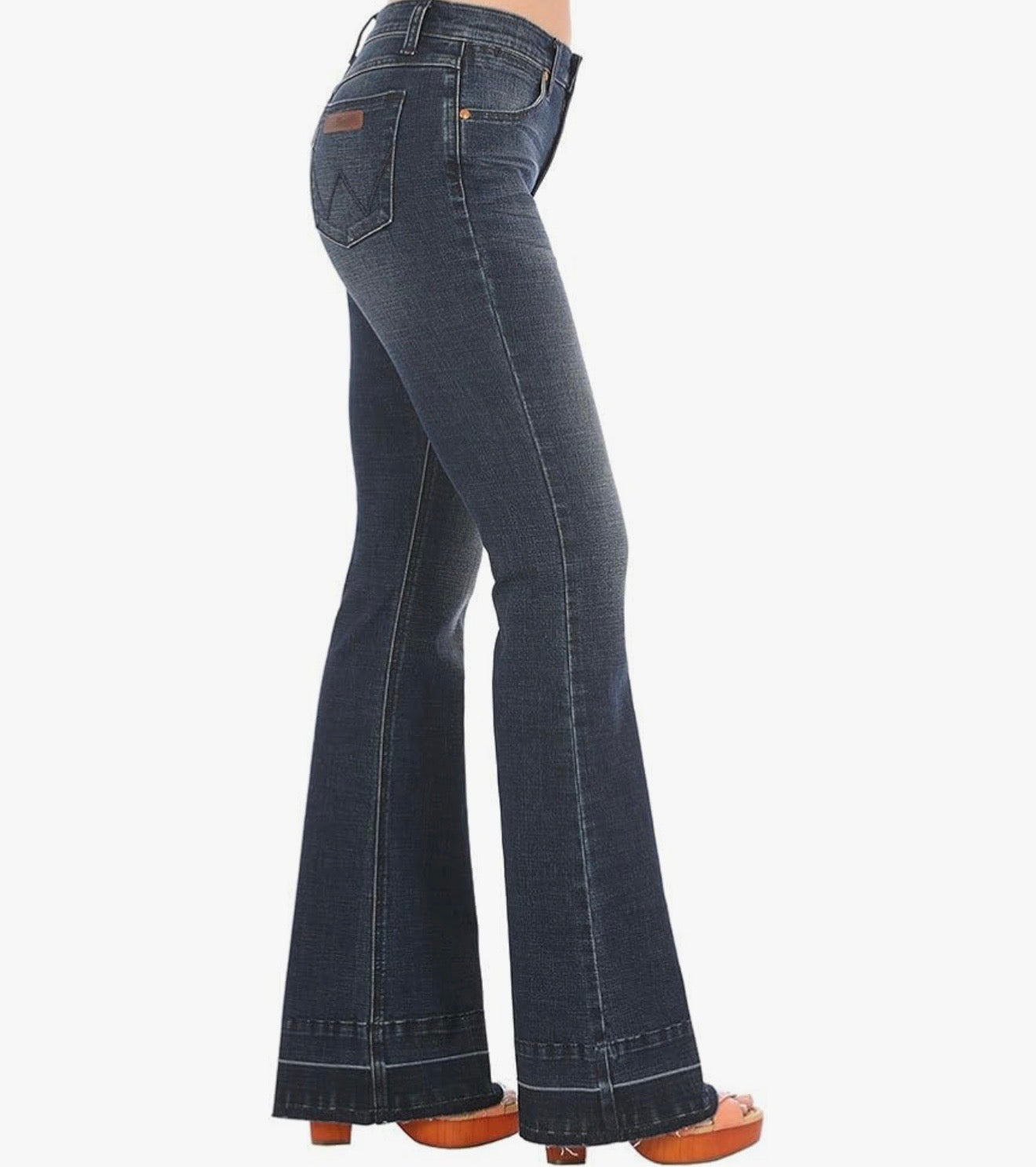 Wrangler | Retro Mae Flare Leg | 11/12x32