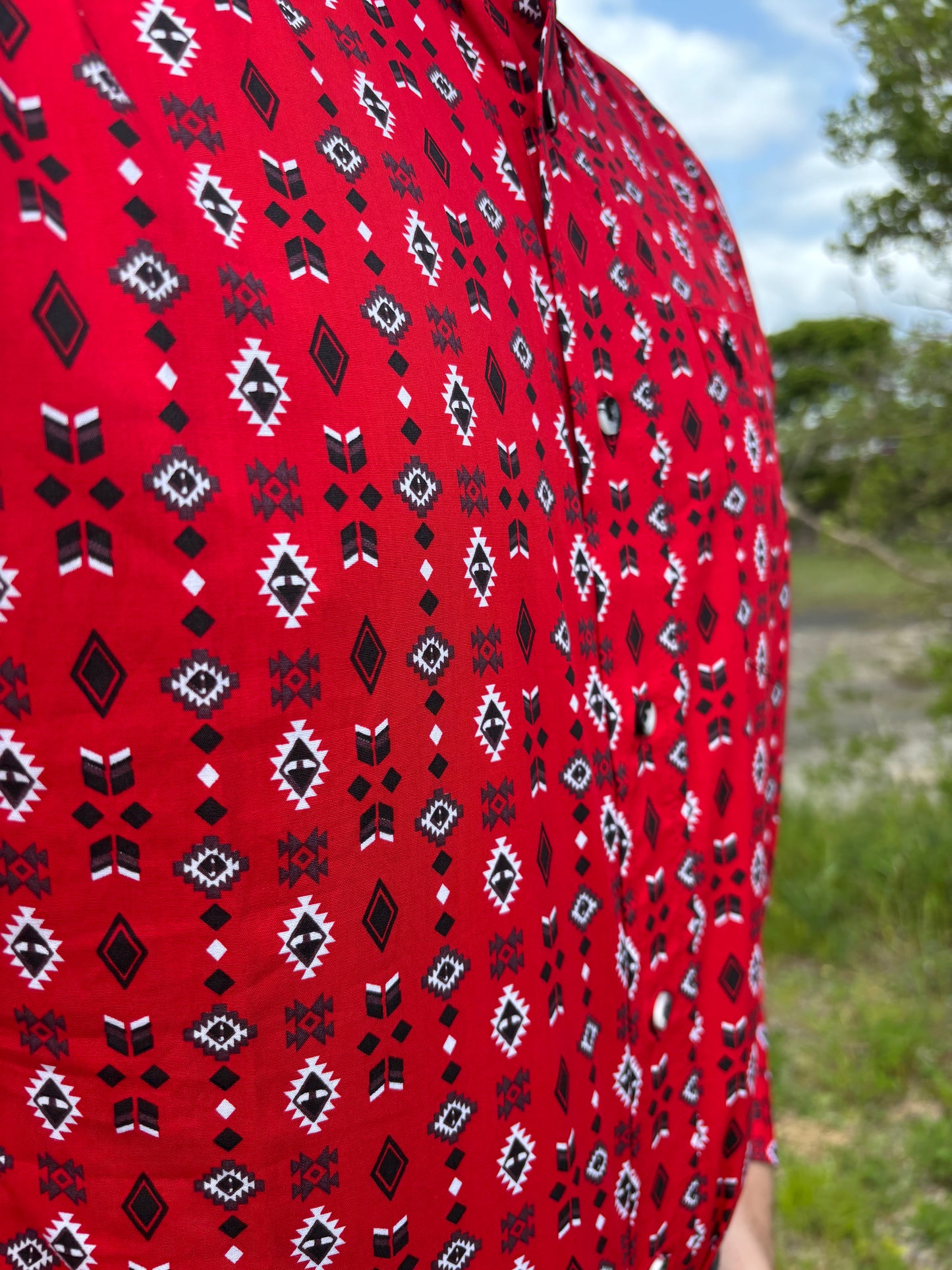 Rodeo Clothing | Chemise | Red Aztec