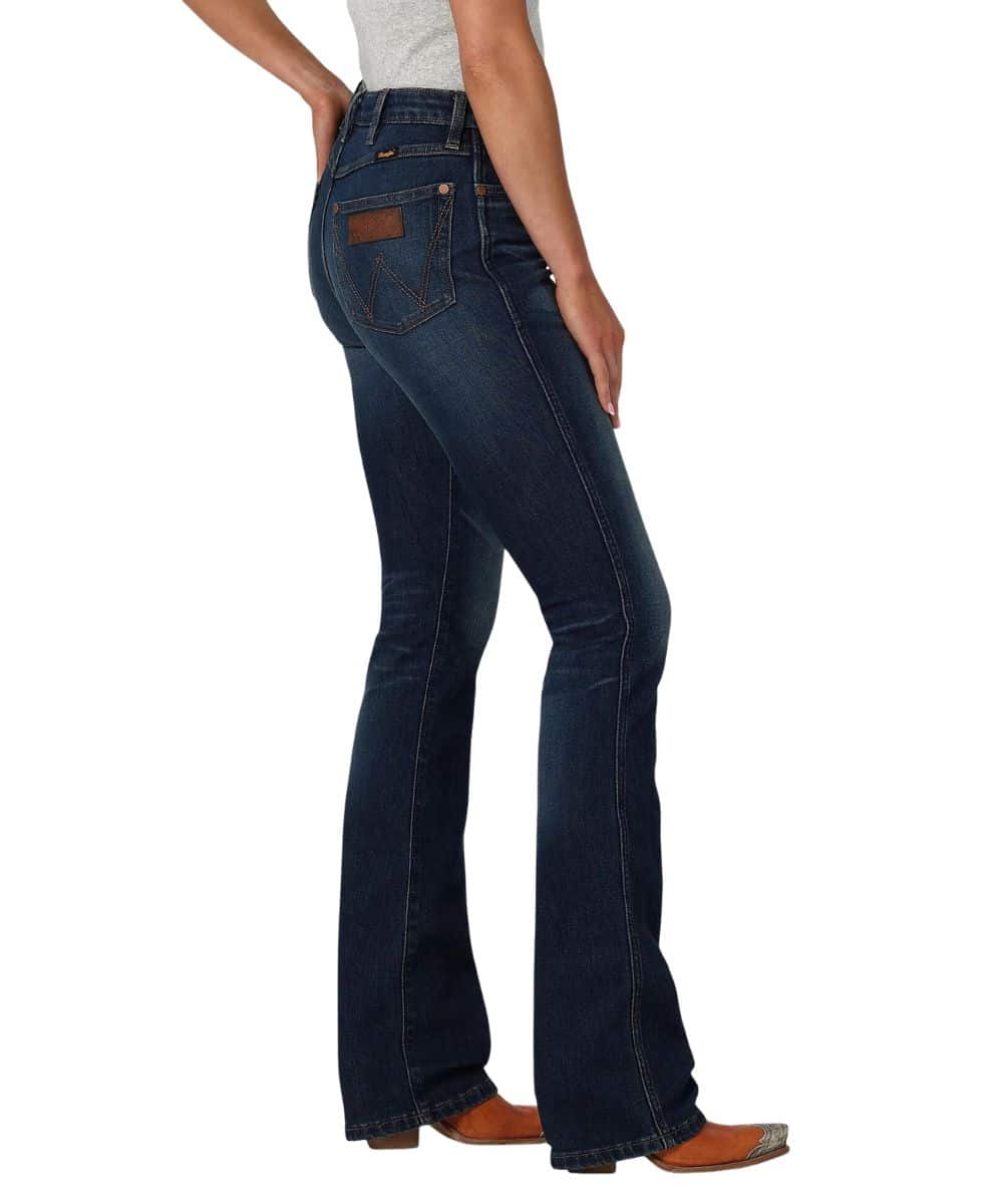 Wrangler | Retro Avery | 33x32