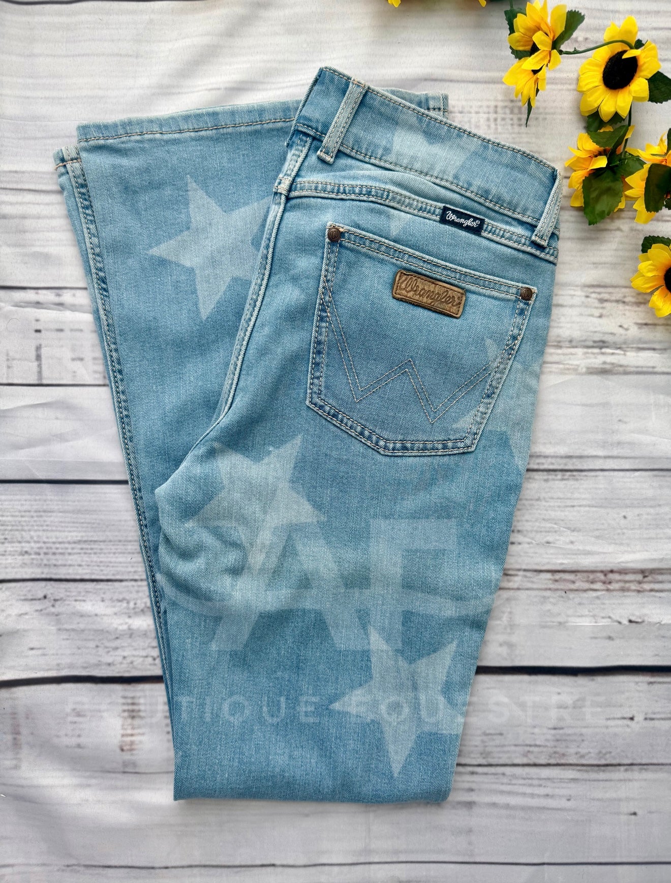 Wrangler | Retro Mae Flare Stars |  31x32