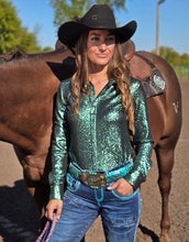Charger l&#39;image dans la galerie, Cowgirl Tuff | Chemise Pullover | Jade Shimmer
