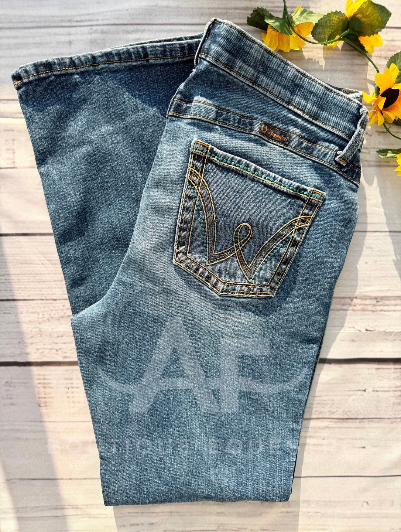 Wrangler | Q-Baby Blue Buckstitch | 11x32