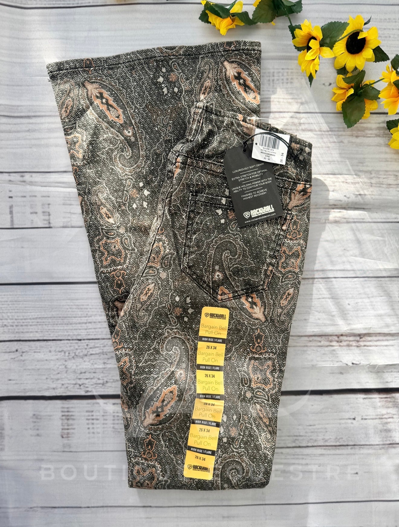 Rock & Roll | High Paisley Flare | 26x34