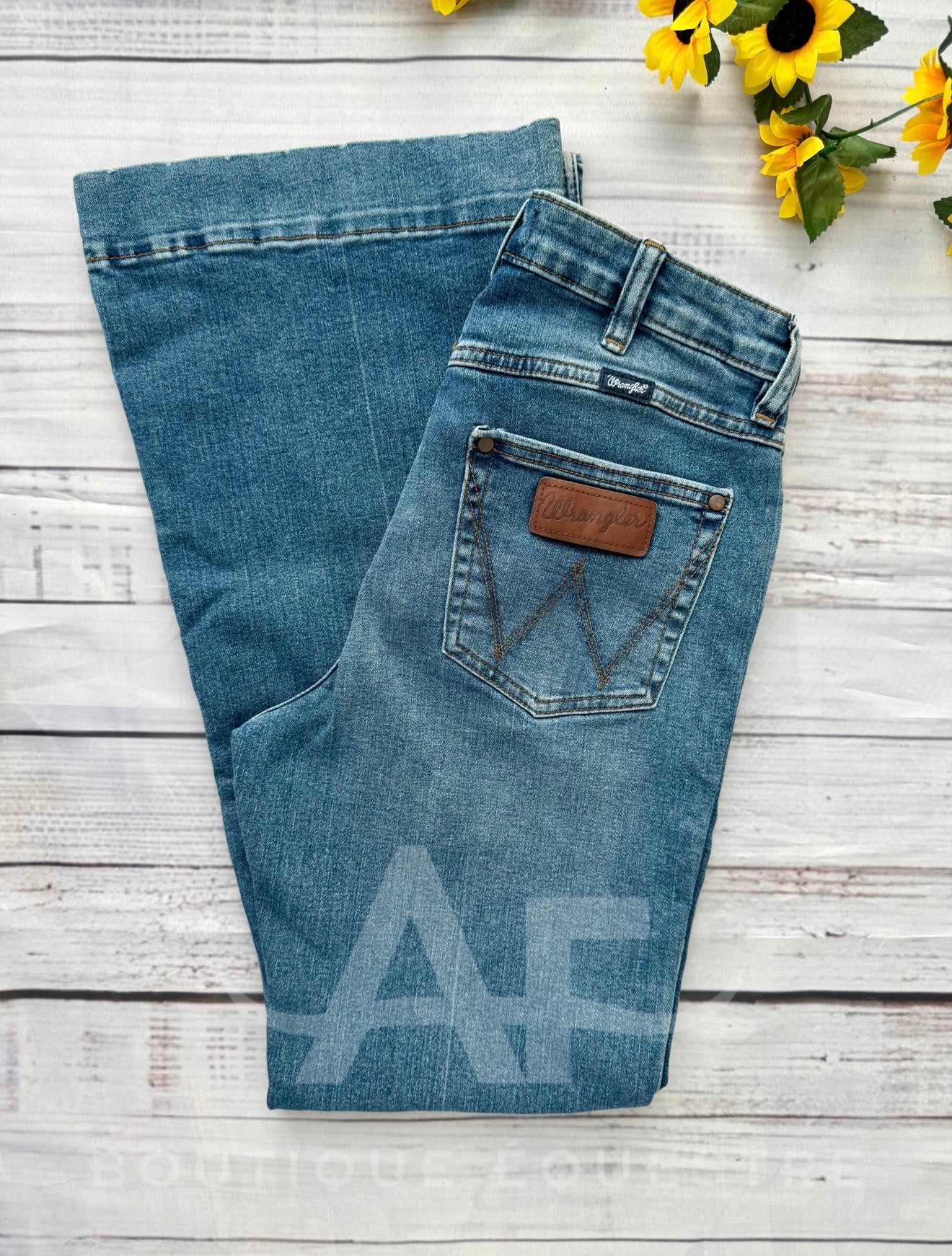 Wrangler | Retro Bailey Shelby | 29x32