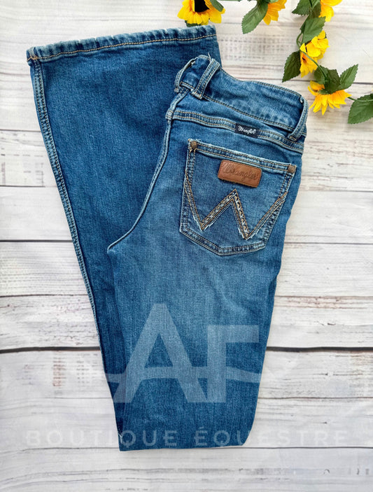 Wrangler | Retro Mae Faith Flare | 1x36