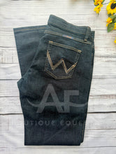 Load the image into the gallery, Wrangler | Q-Baby Dark Dynasty | 11/12x32

