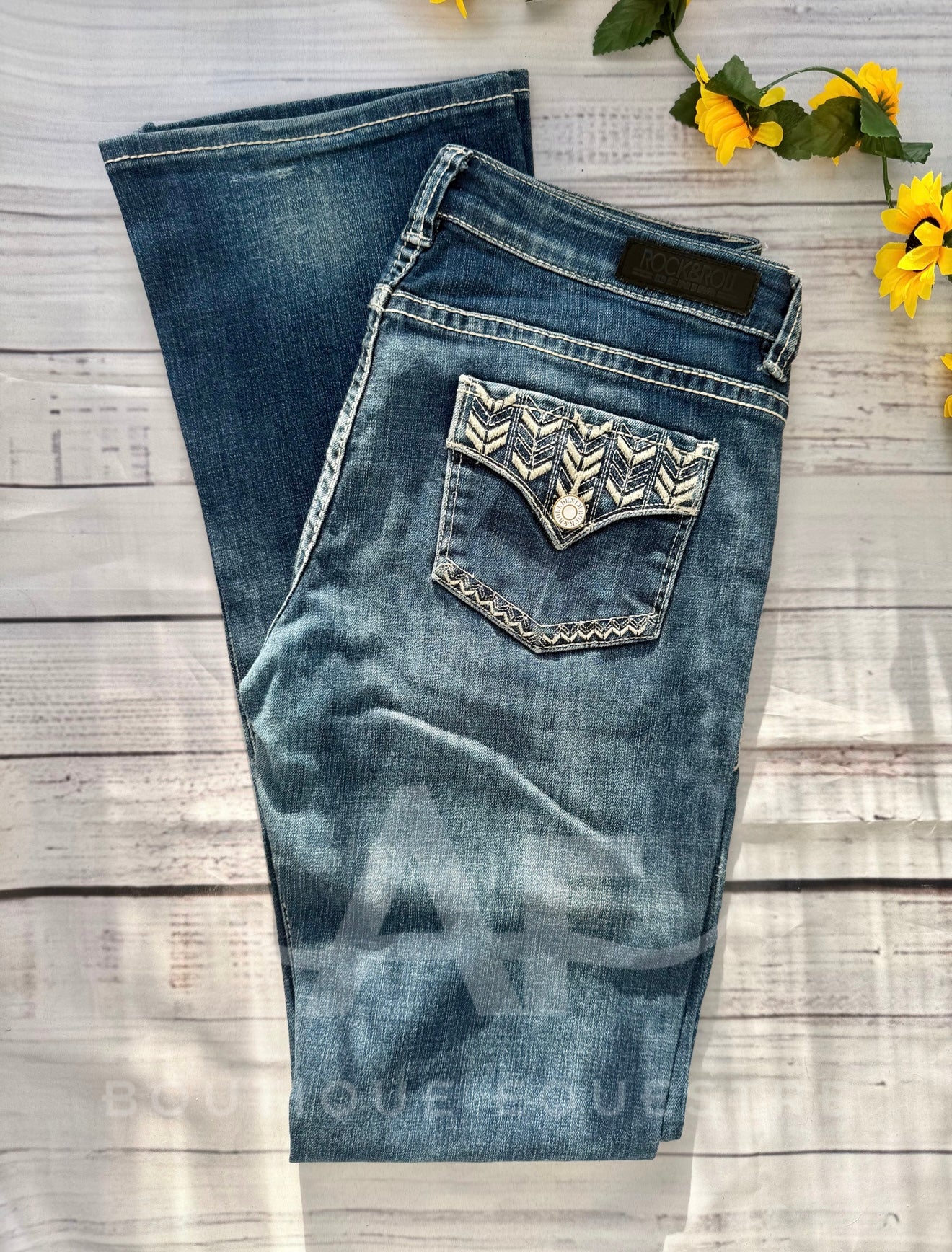 Rock & Roll | Rival Arrow | 30x36