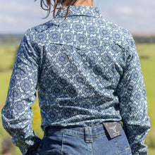 Load the image into the gallery, Cinch | Shirt | Navy and Blue
