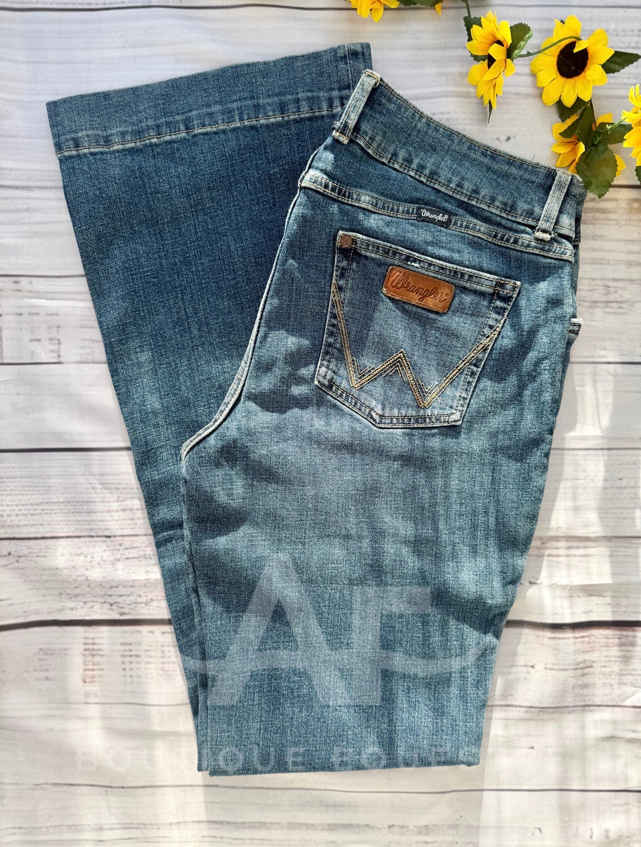 Wrangler | Retro Mae Devon Wide Trouser | 15x36