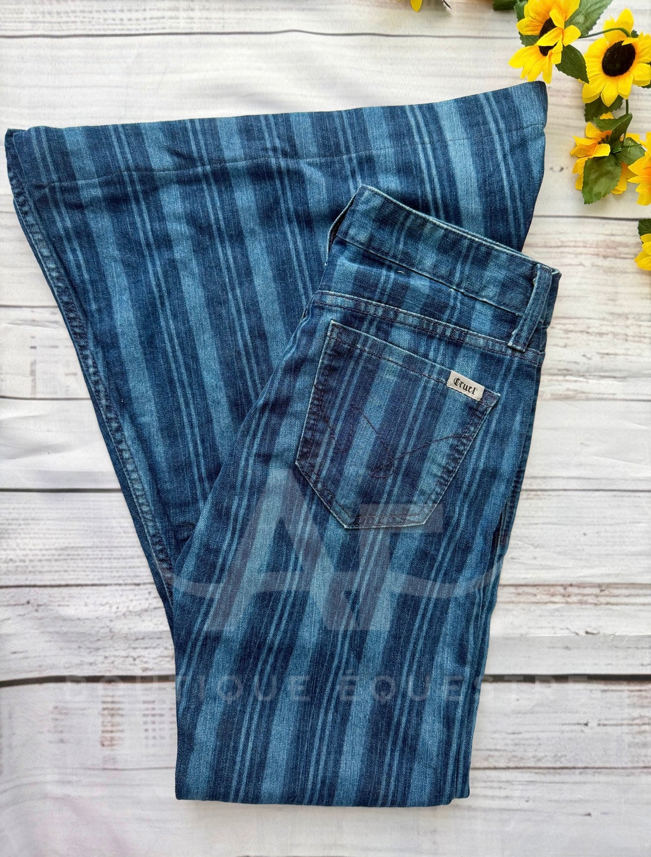 Cruel | Hannah | 26R