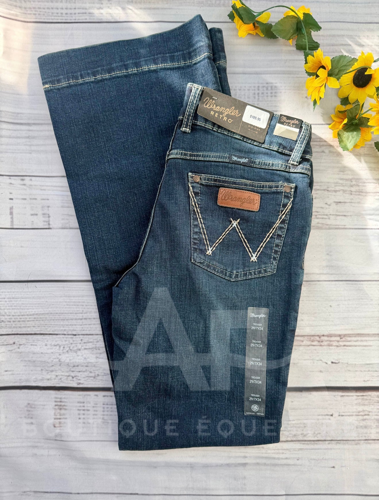 Wrangler | Retro Mae Wide Trouser | 7/8x32 & 7/8x34