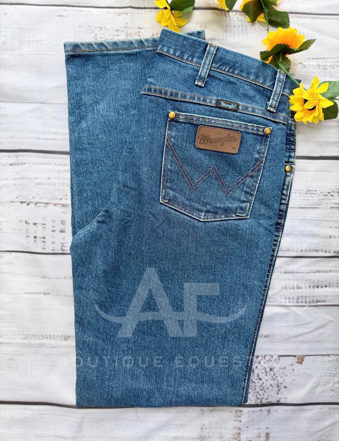 Wrangler | Cool Vantage | 33x32