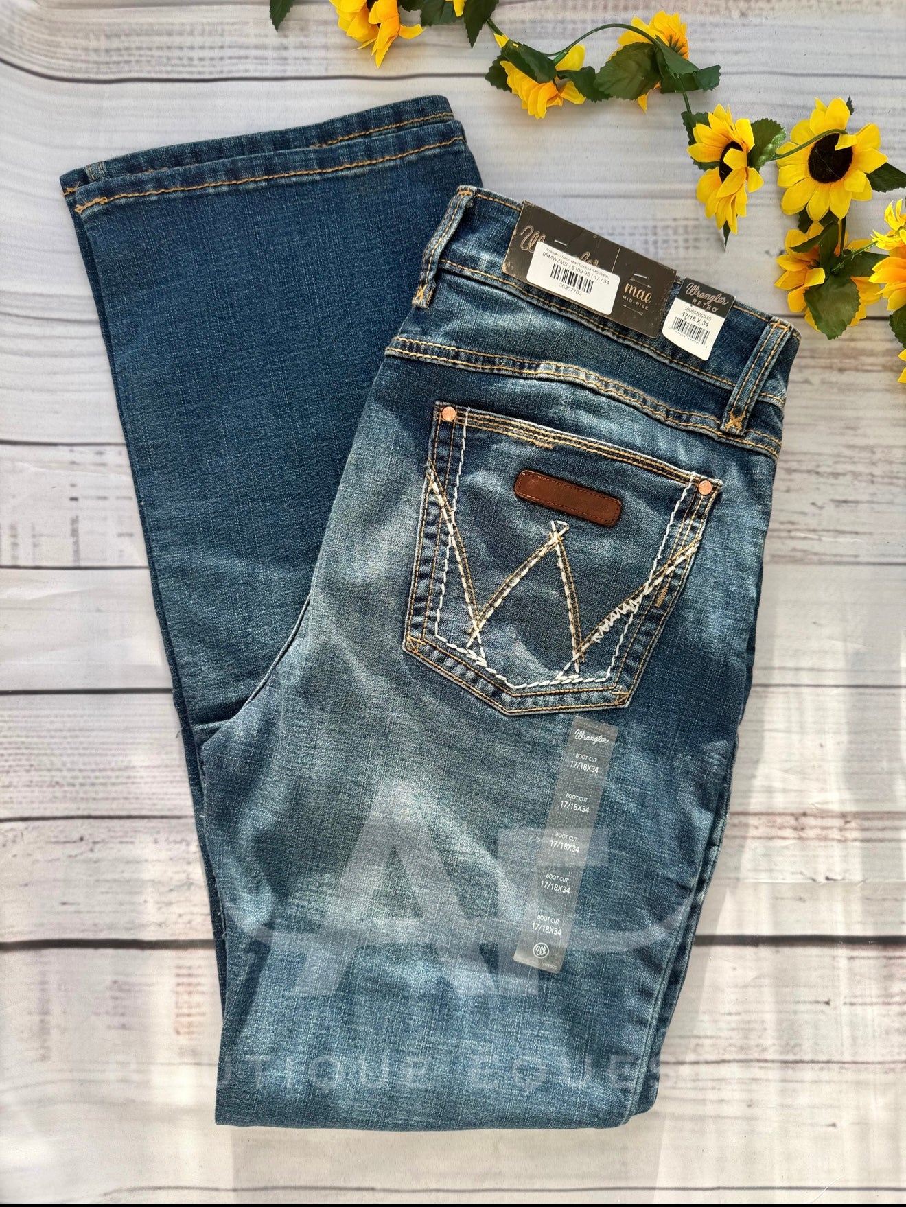 Wrangler | Retro Mae Steadfast | 17/18x34