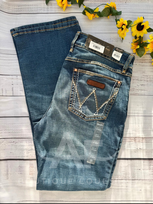 Wrangler | Retro Mae Steadfast | 17/18x34