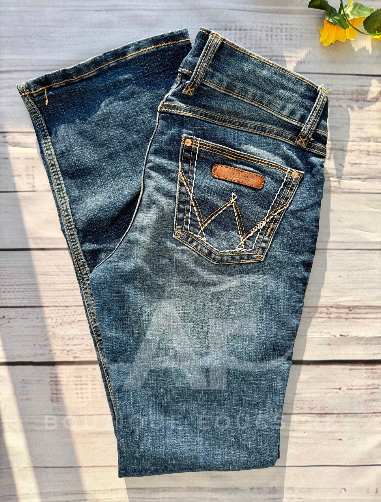 Wrangler | Retro Mae Steadfast | 7x34