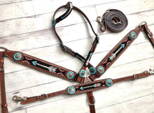 Load the image into the gallery, Tack Set | Teal Arrow
