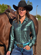 Charger l&#39;image dans la galerie, Cowgirl Tuff | Chemise Pullover | Jade Shimmer
