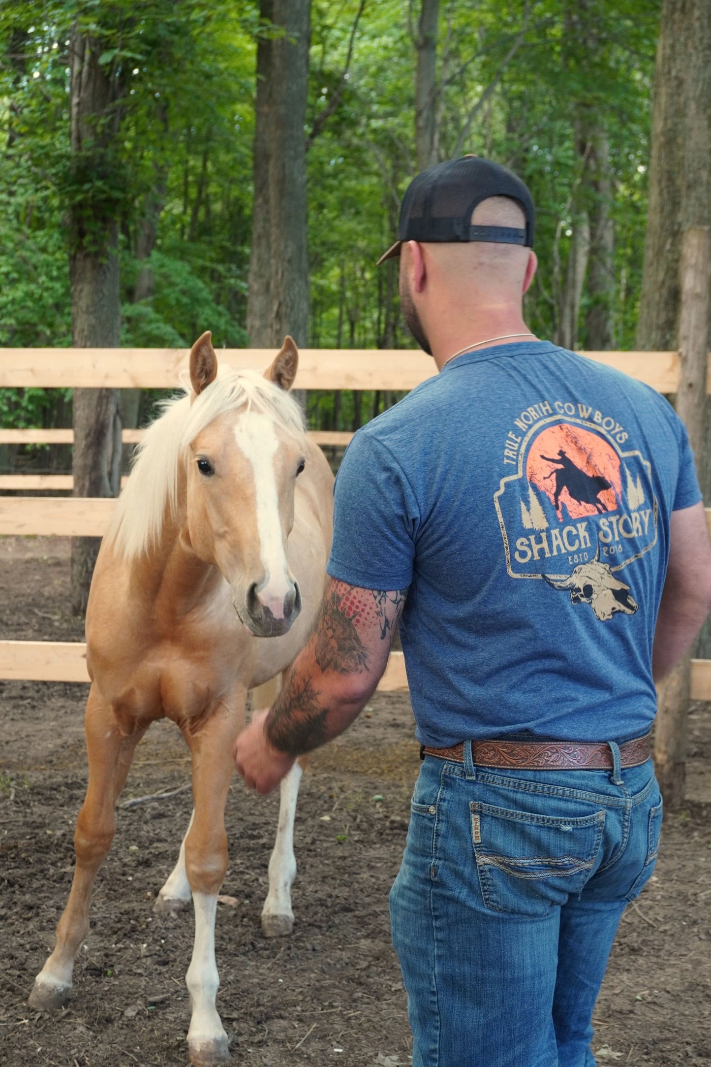Shack Story | T-Shirt | Moonlight Rodeo
