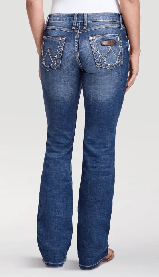 Wrangler | Retro Mae Steadfast | 17/18x34