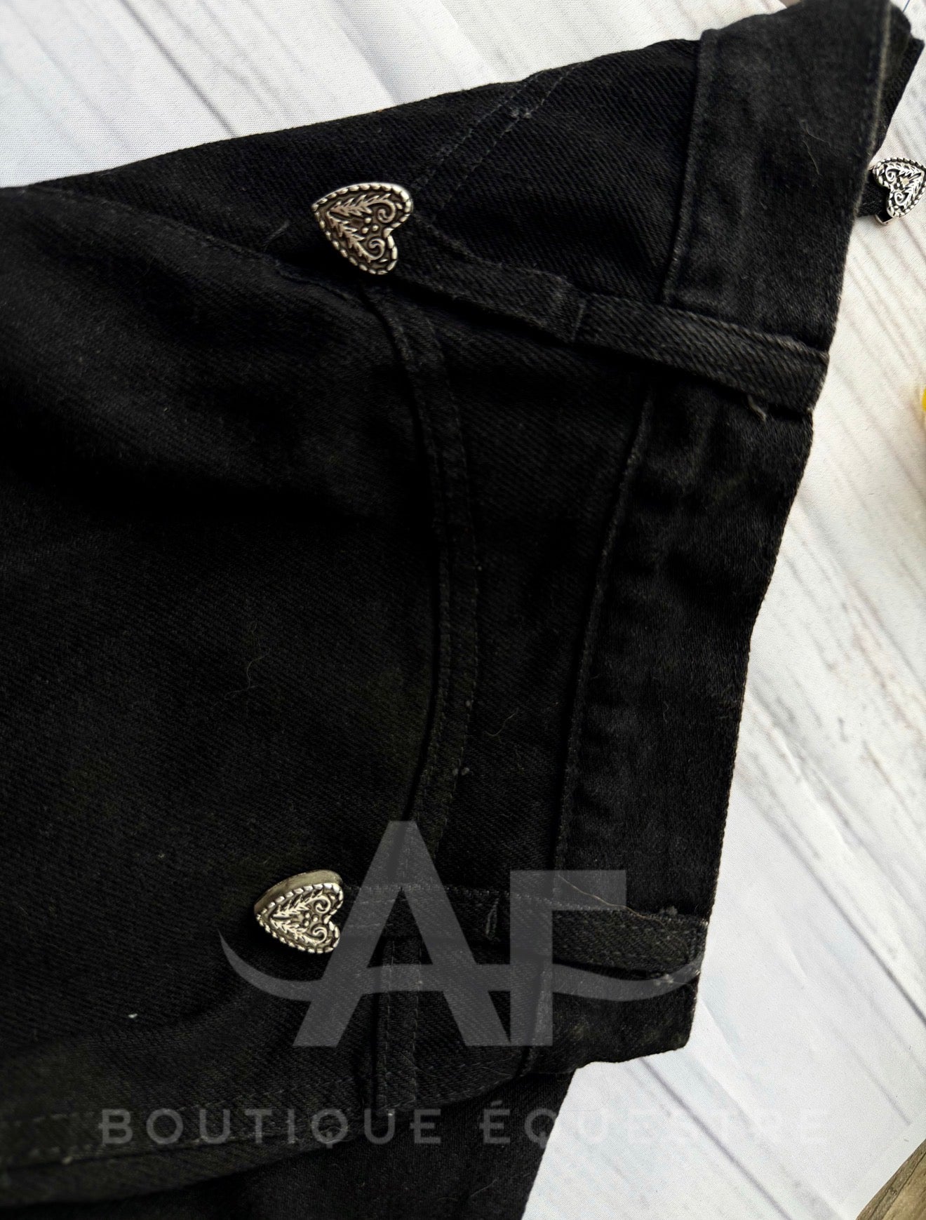 Roper | Vintage Black Heart | 5/6x36