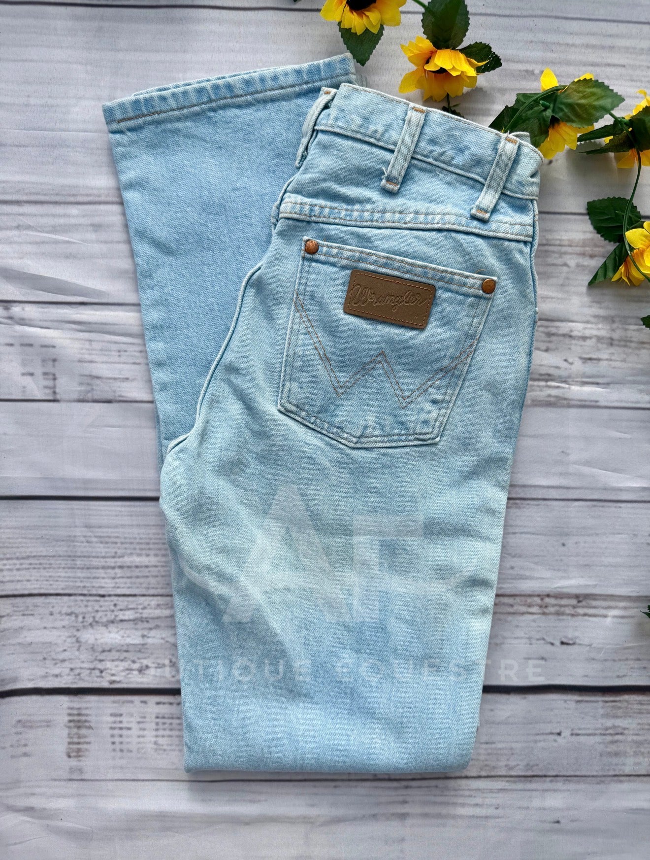 Wrangler | Vintage Light Wash (7x32 & 9x32)