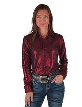 Load the image into the gallery, BIENTÔT DISPONIBLES | Cowgirl Tuff | Chemise Pullover | Red Shimmer over Black
