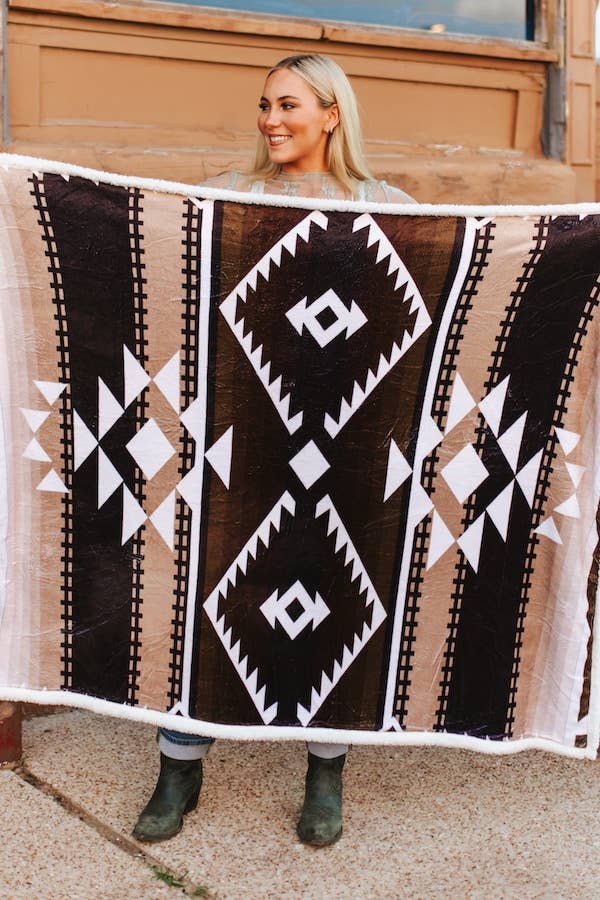 BIENTÔT DISPONIBLES | Couverture | Sherpa Brun Ivory Aztec