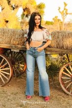 Charger l&#39;image dans la galerie, L&amp;B | Light High Frayed Hem Wide Leg
