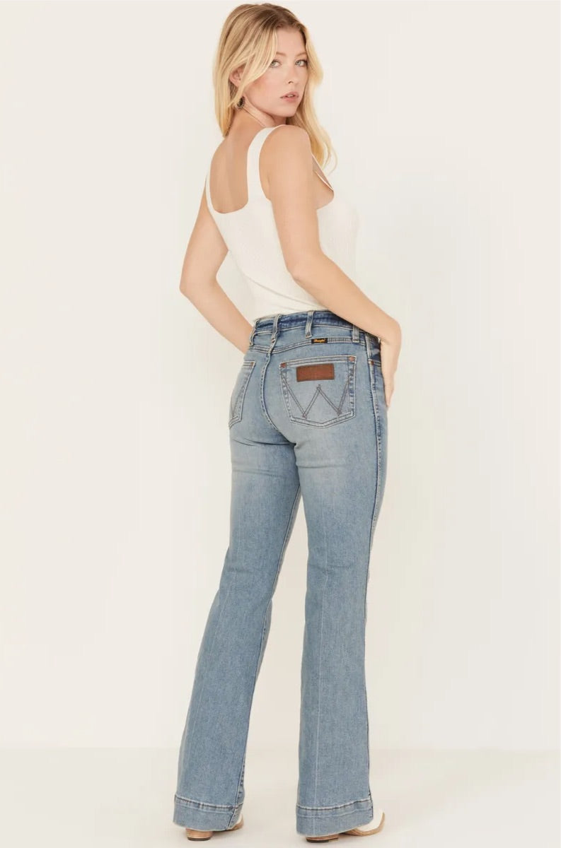 Wrangler High Emma Trouser (31x34 & 32x34)