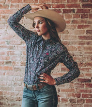 Load the image into the gallery, Cinch | Shirt | Navy Paisley
