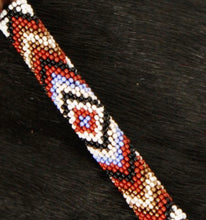 Load the image into the gallery, Bride à Oreille | Navajo Maroon
