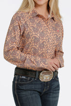 Load the image into the gallery, Cinch | Shirt | Salmon Paisley
