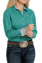 Load the image into the gallery, Cinch | Shirt | Teal
