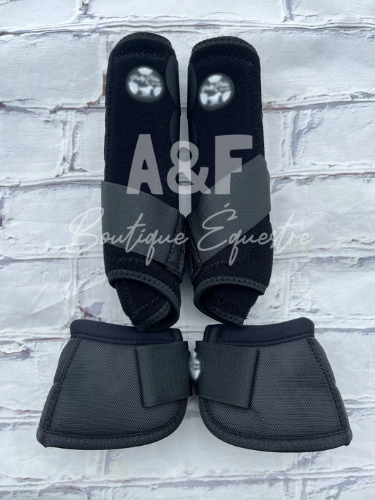 <tc>Boots and Bells | Black</tc>