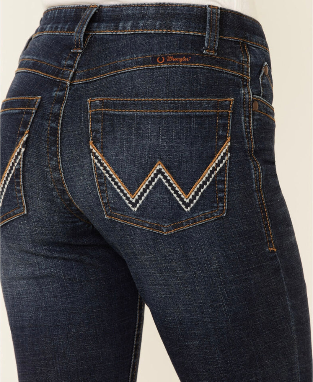 Wrangler | Willow Lovette 13x34